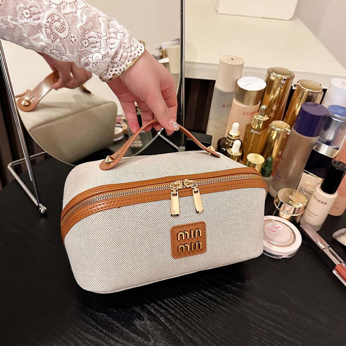 Luxury High End Skincare - Tas Makeup - Tas kanvas minimalis